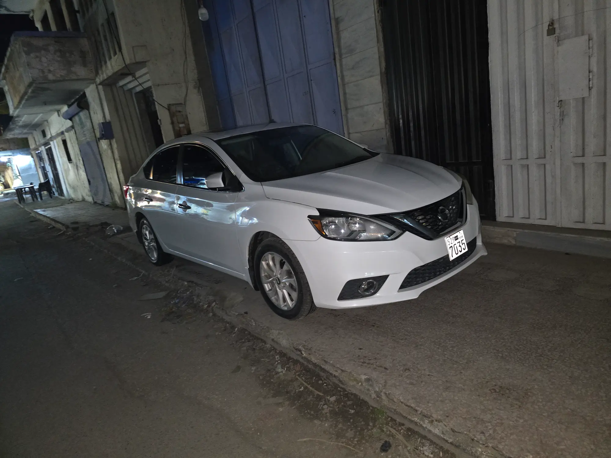 نيسان سنترا 2016 حالة ممتازة واقتصادية - صورة 7