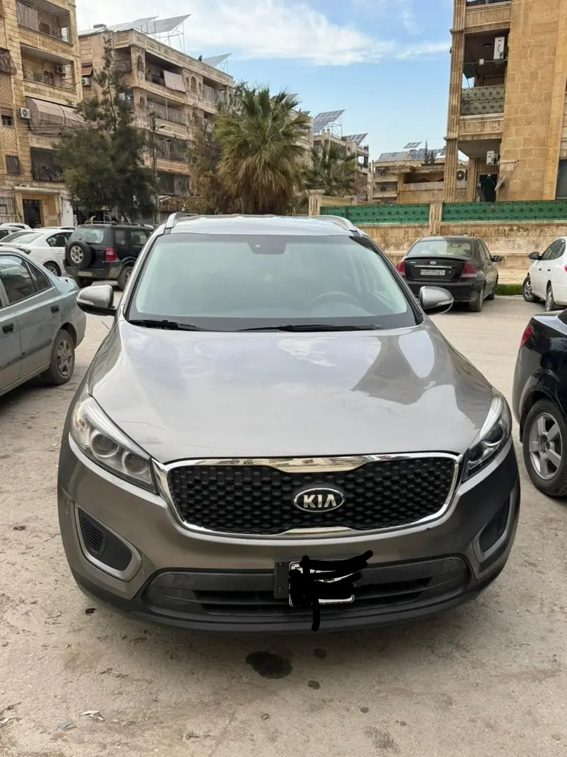 كيا سورينتو 2018 بحالة ممتازة وعائلية - صورة 1