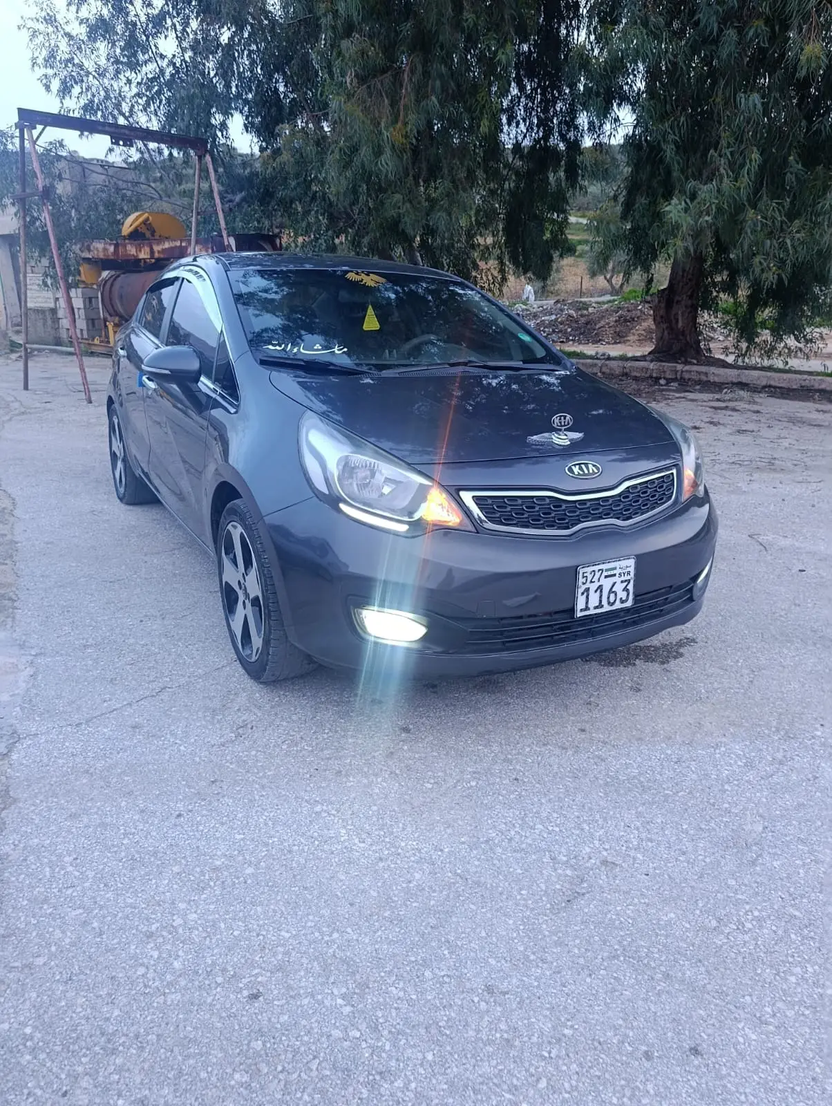 كيا ريو 2012 سيارة عملية واقتصادية