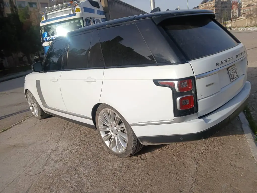لاند روفر رنج روفر 2020 بحالة الوكالة - صورة 3