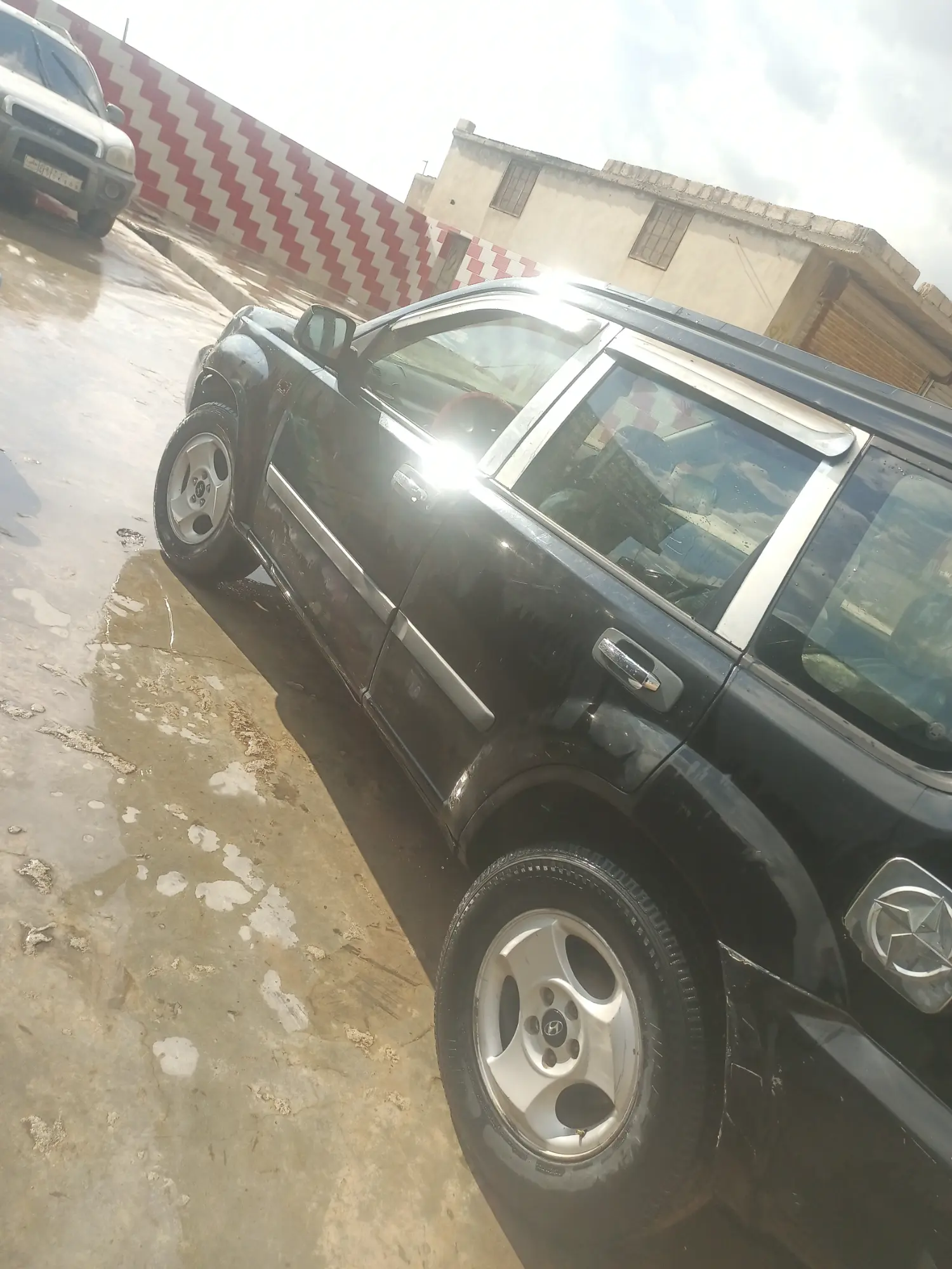 سيارة نيسان بمحرك سنتافيه مثبت  - صورة 1