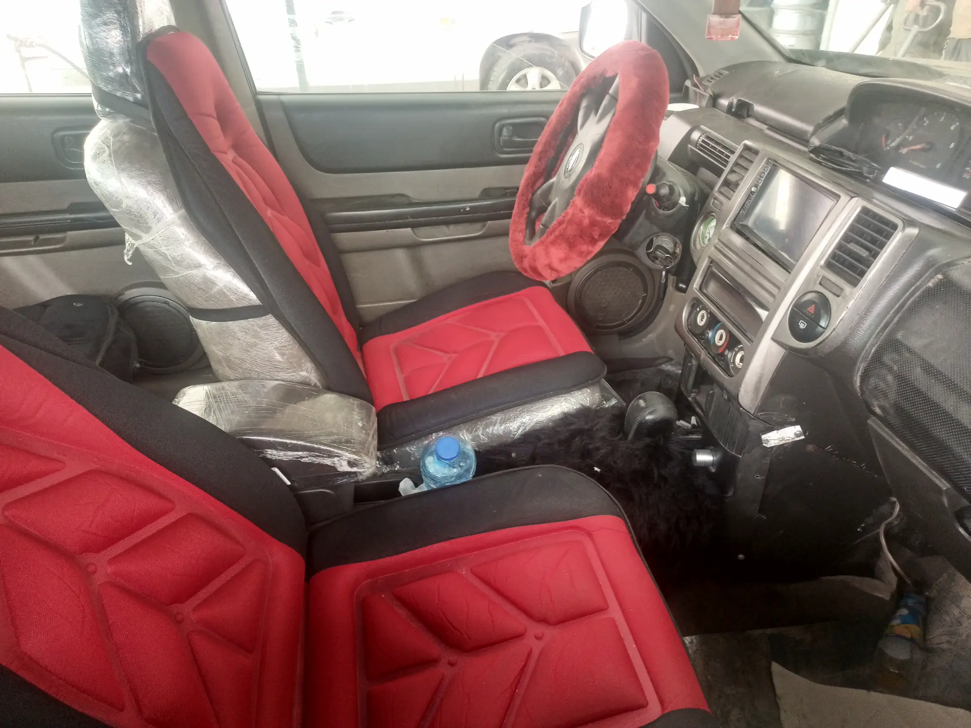 سيارة نيسان بمحرك سنتافيه مثبت  - صورة 4