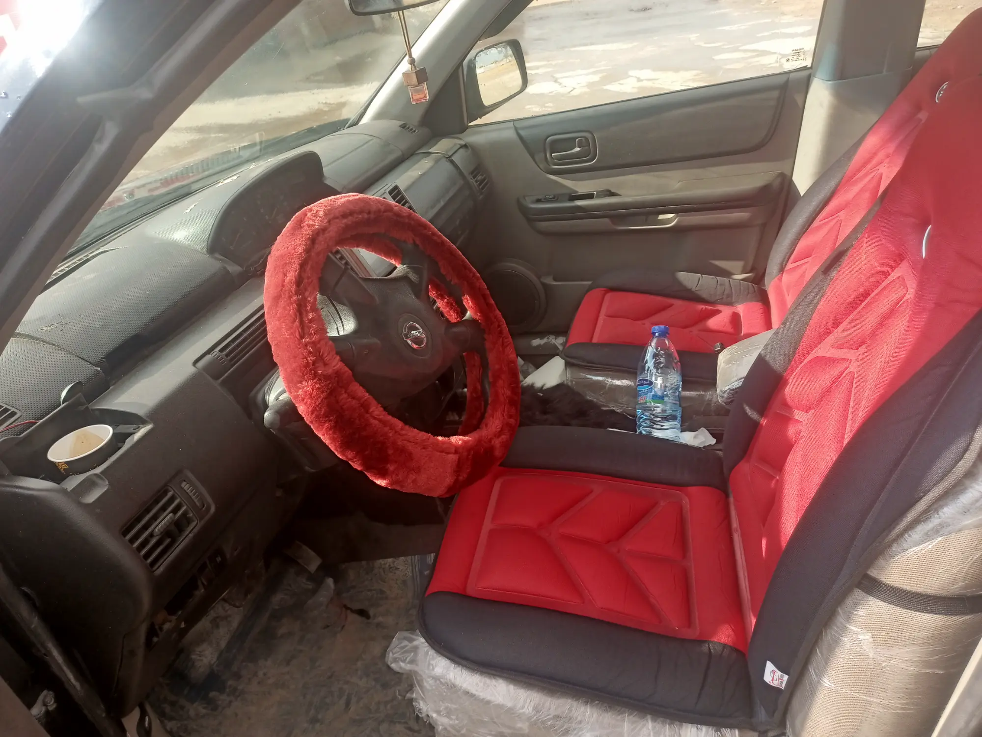 سيارة نيسان بمحرك سنتافيه مثبت  - صورة 5