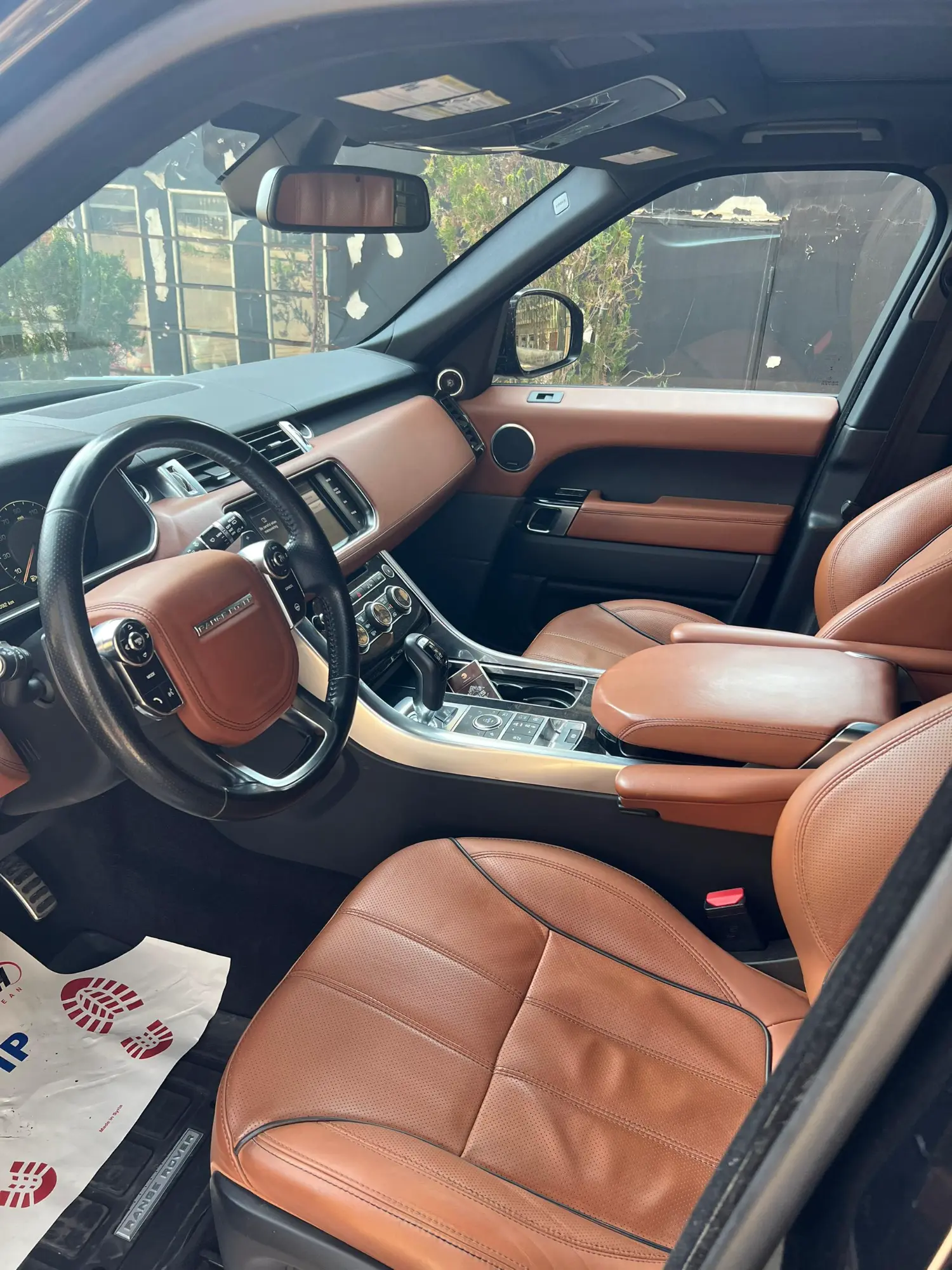 لاند روفر رانج روفر سبورت 2014 فخامة وأداء - صورة 4