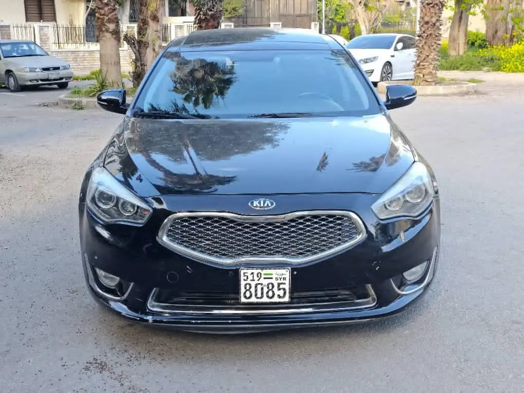 كيا كادينزا k7 2014 بحالة ممتازة