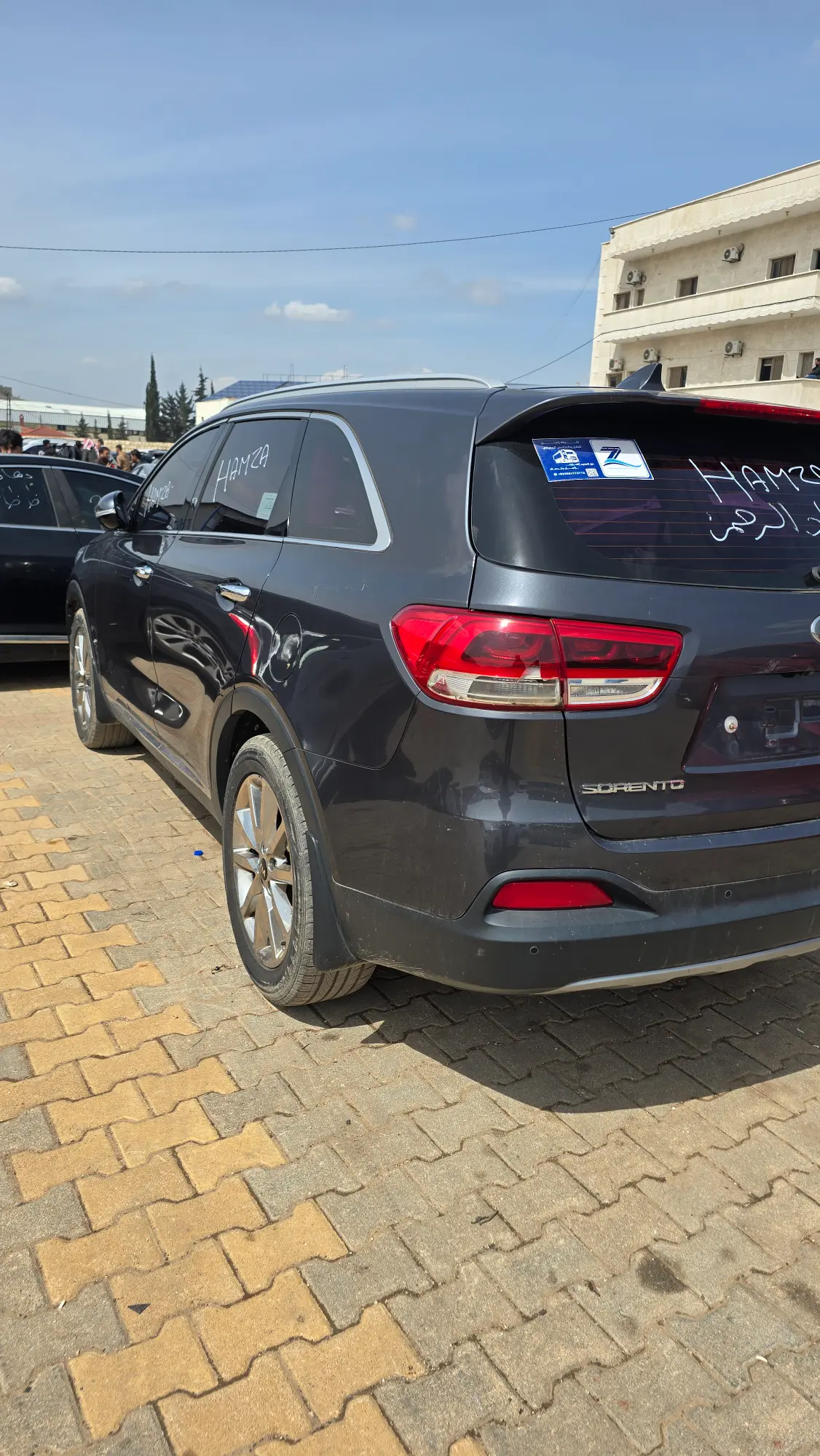 كيا سورينتو 2016 بحالة ممتازة ومواصفات كاملة - صورة 3