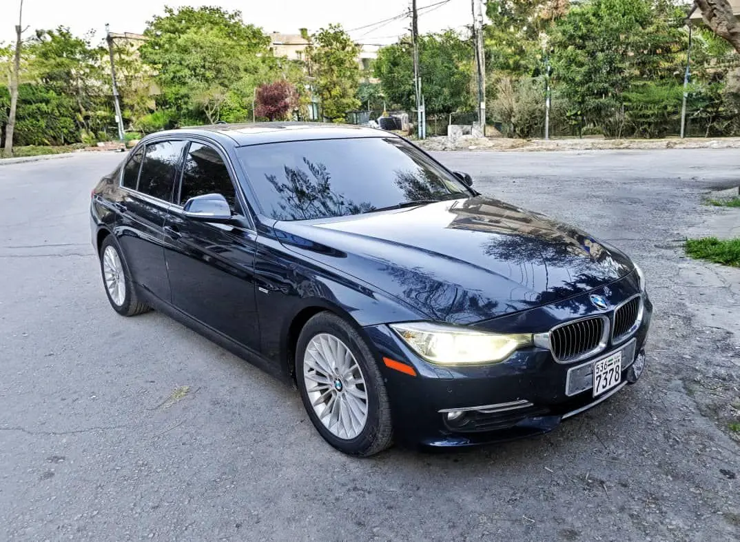 بي إم دبليو الفئة الثالثة 2012 بحالة ممتازة