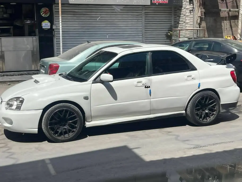 سوبارو  WRX STI 2004 أداء رياضي أسطوري
