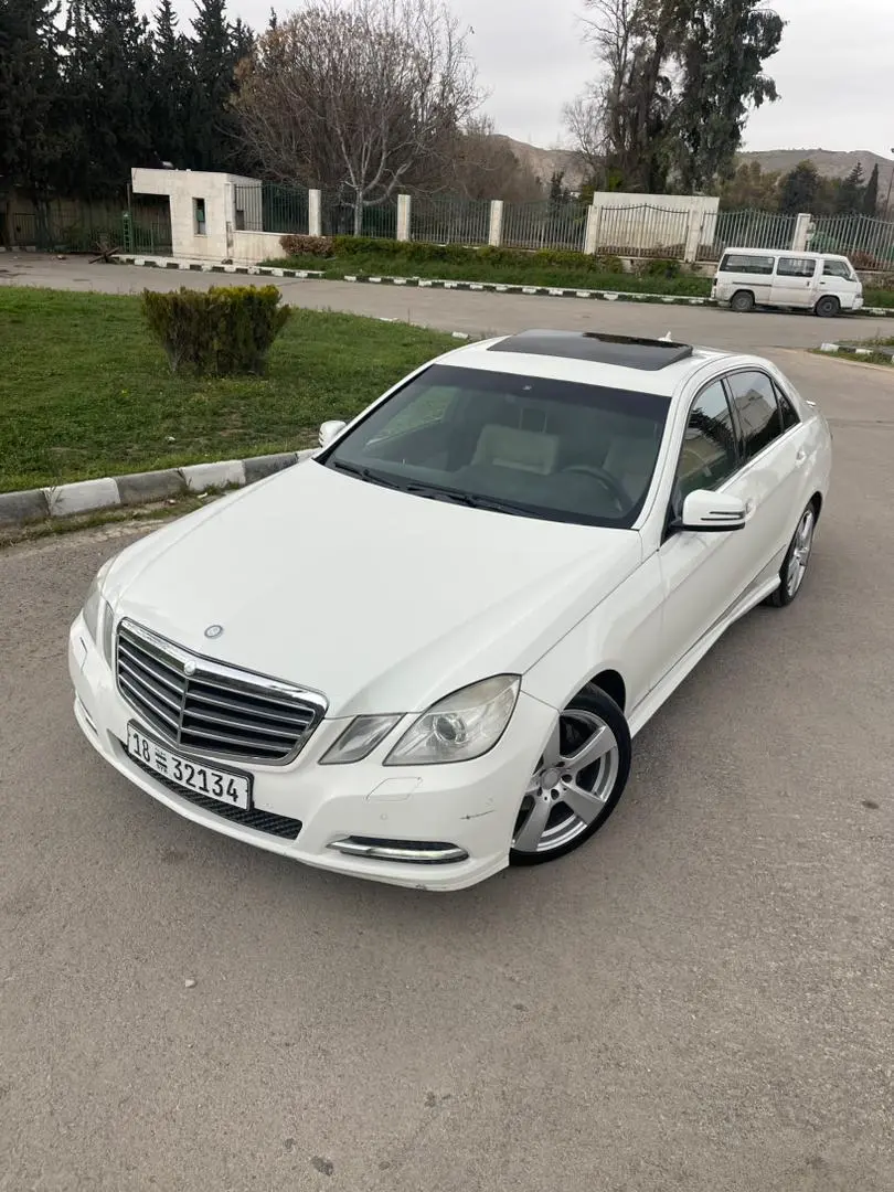 مرسيدس-بنز إي-كلاس 2011 بحالة ممتازة