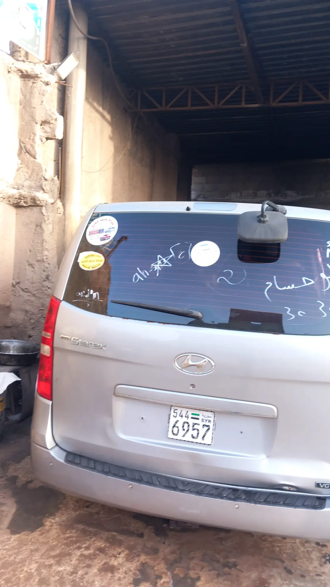 هيونداي H-1 موديل 2012 - فان عملية بحالة ممتازة