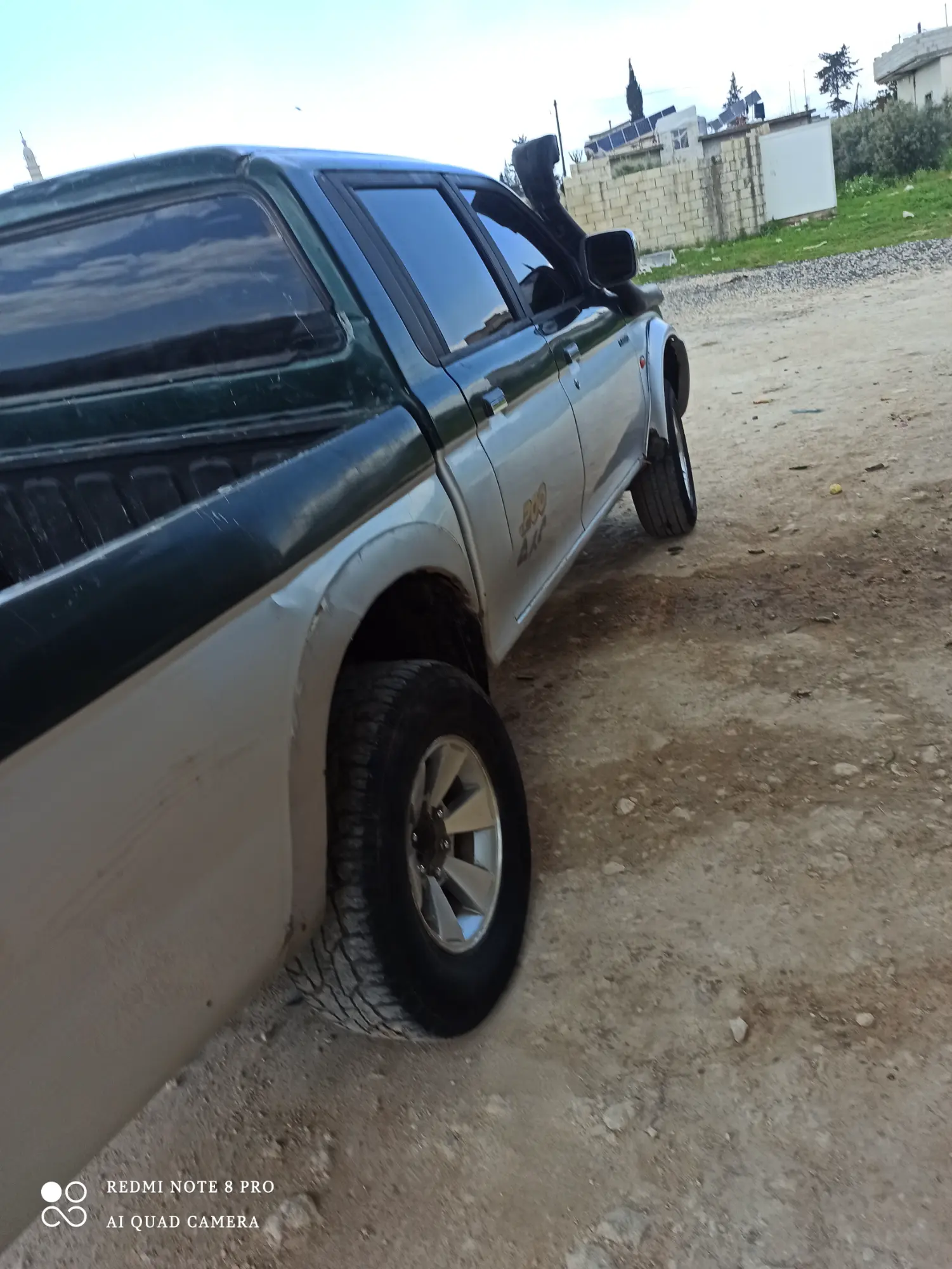 ميتسوبيشي L200 موديل 2000 شاحنة قوية واعتمادية - صورة 4