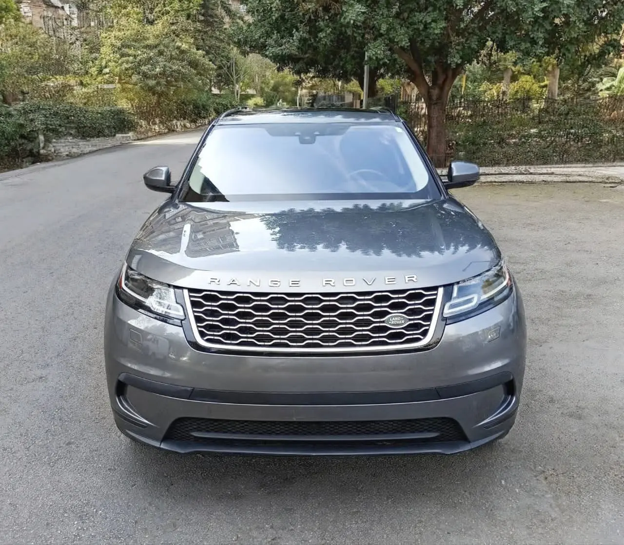 لاند روفر رنج روفر فيلار 2018 بحالة ممتازة