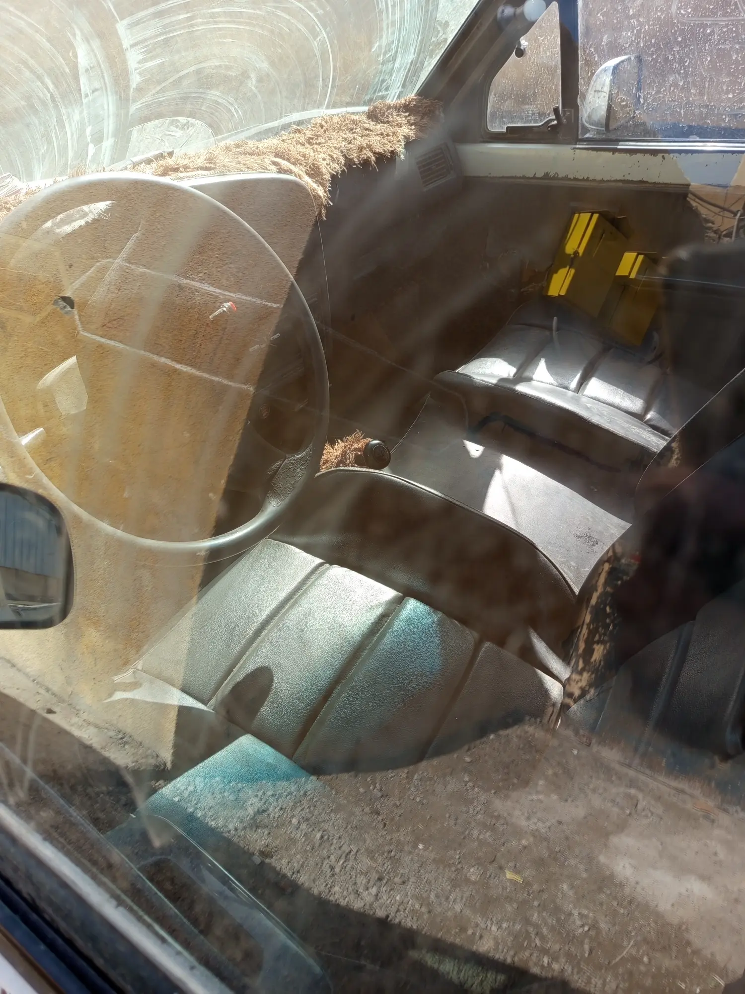 تويوتا هايلكس 1993 شاحنة اعتمادية وقوية - صورة 5