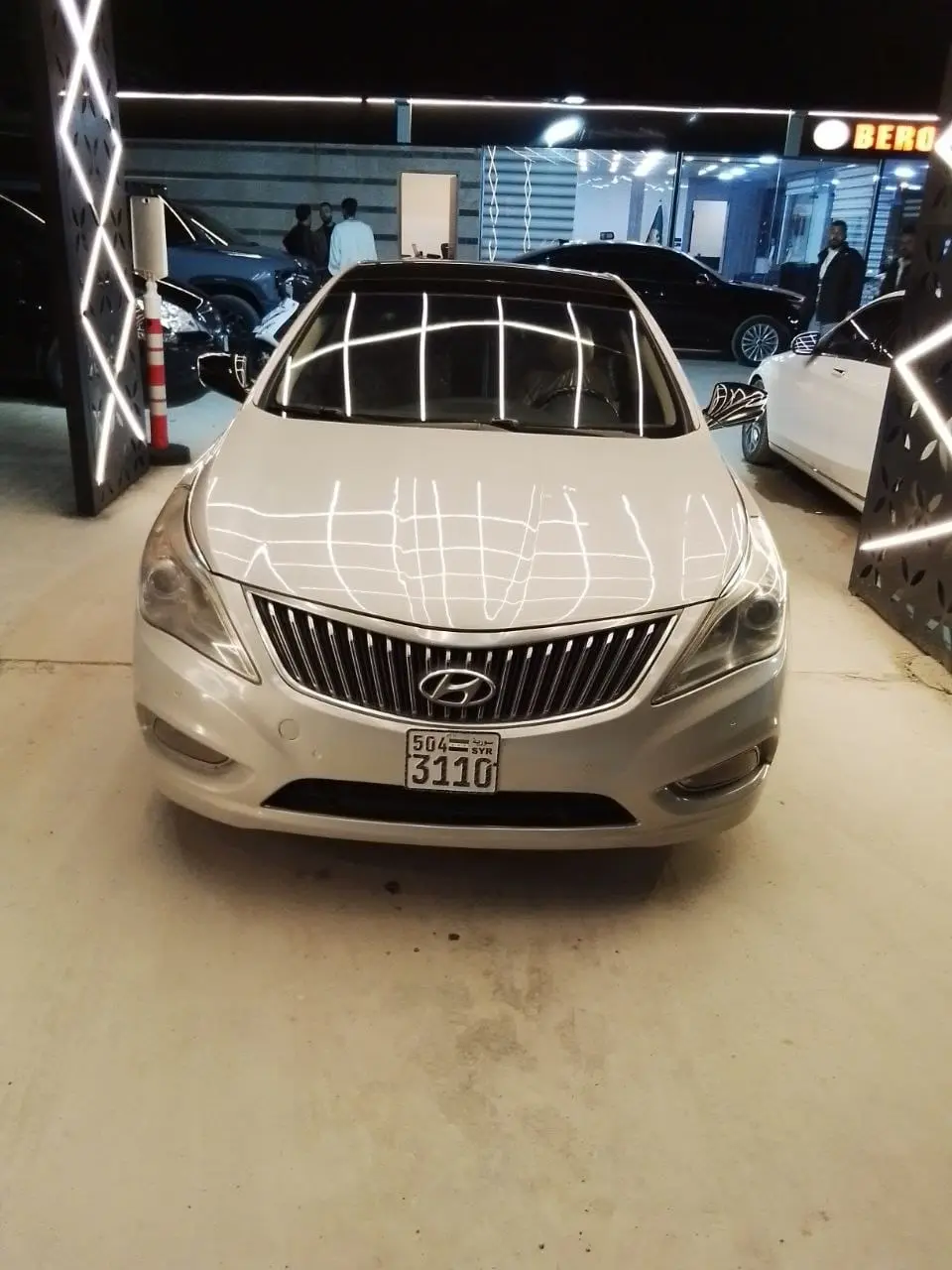 هيونداي أزيرا 2015 بحالة ممتازة - صورة 2