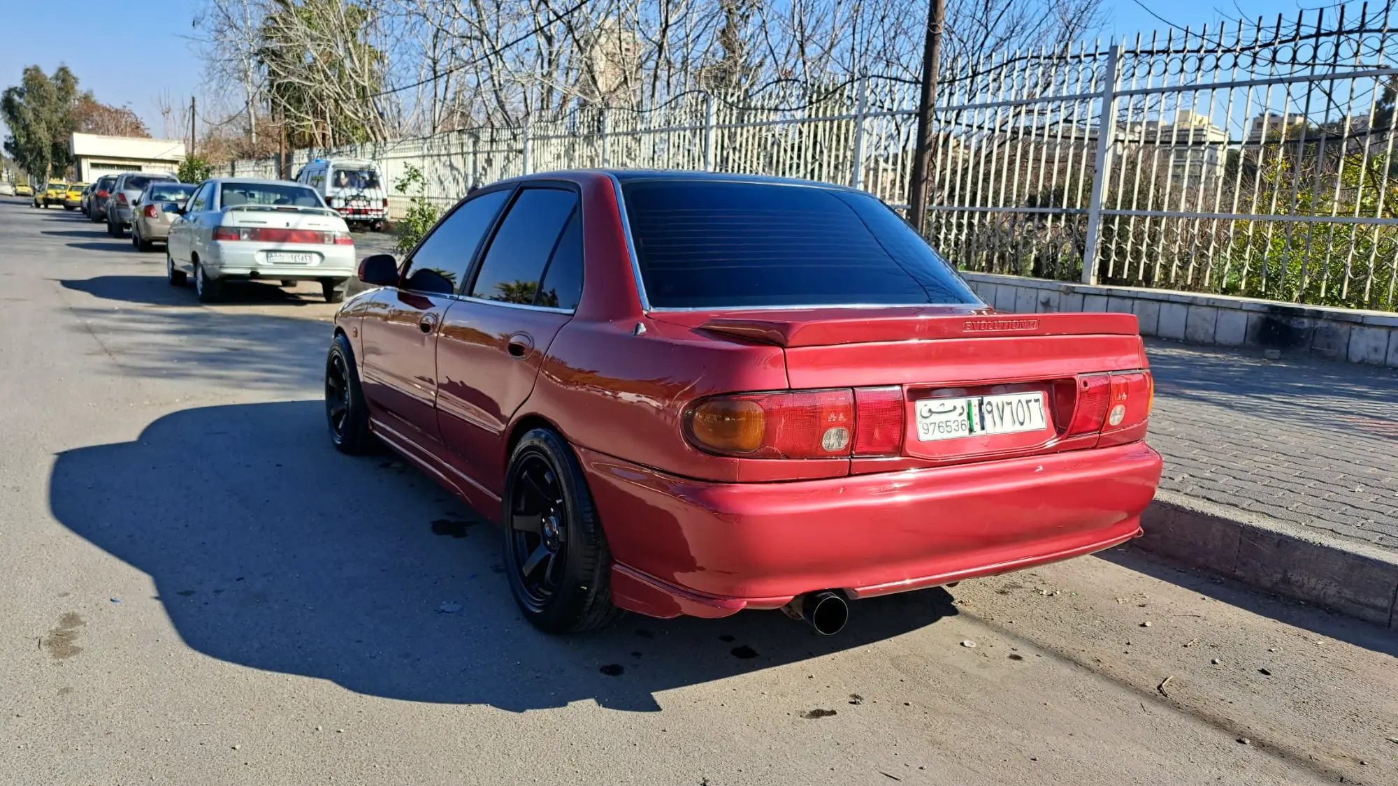 ميتسوبيشي لانسر 1993 بحالة جيدة للبيع - صورة 2