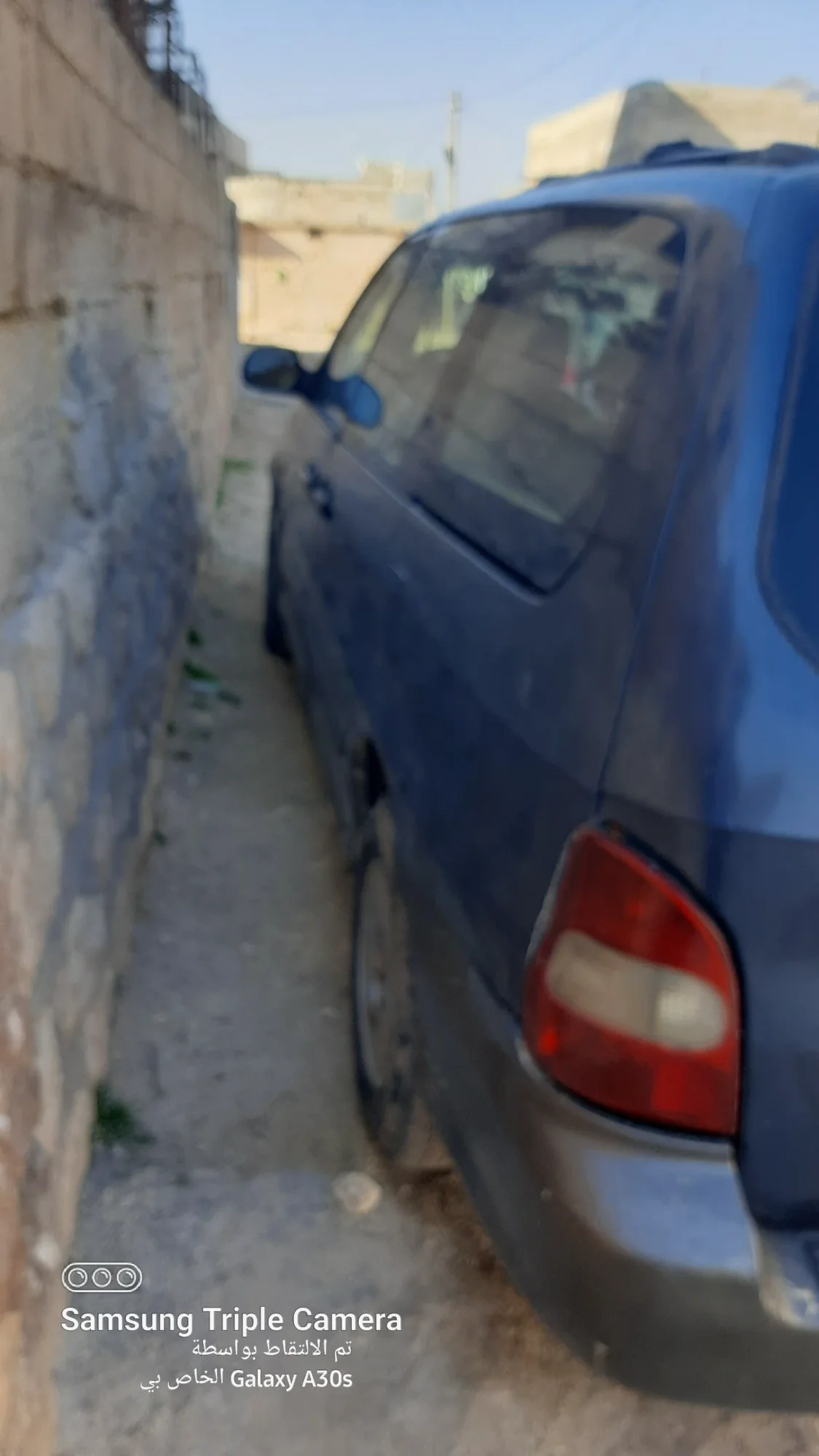 كيا كرنفال موديل 2000 بحالة جيدة - صورة 2