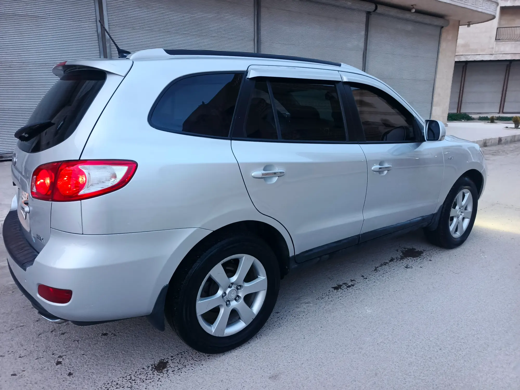 هيونداي سانتا في 2009 بحالة جيدة - صورة 4