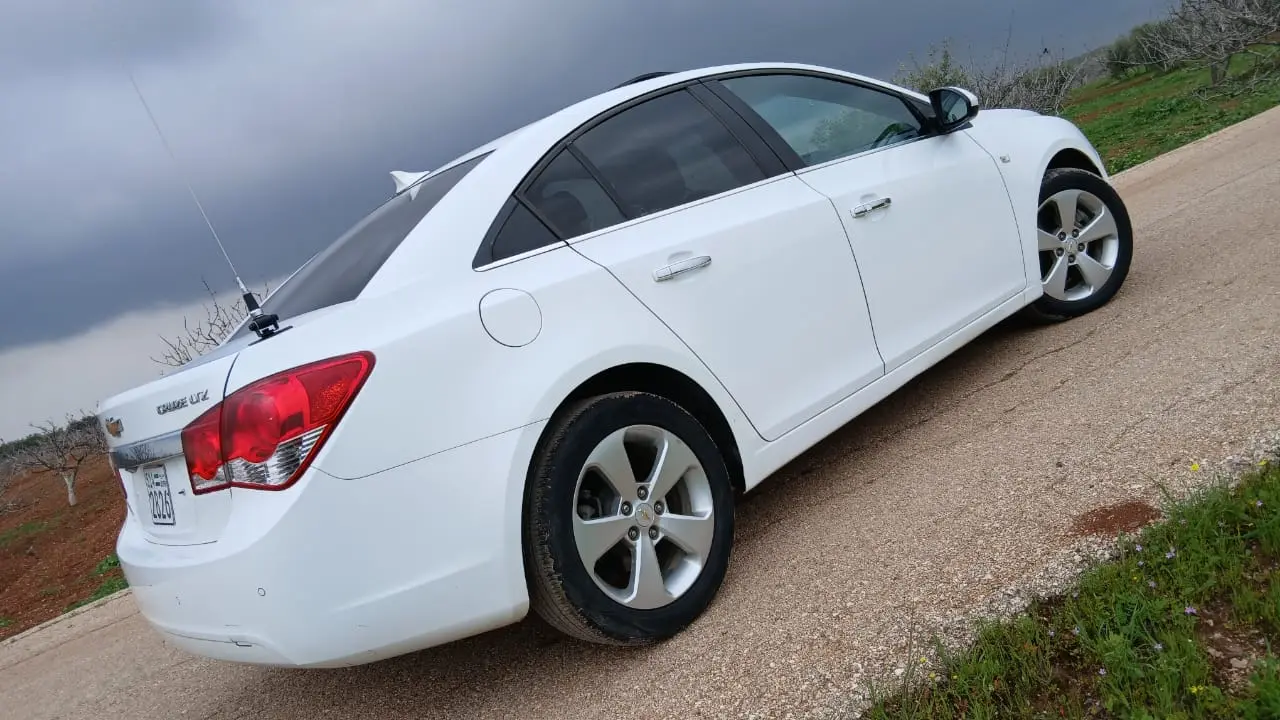 شيفروليه كروز 2011 بحالة ممتازة - صورة 5