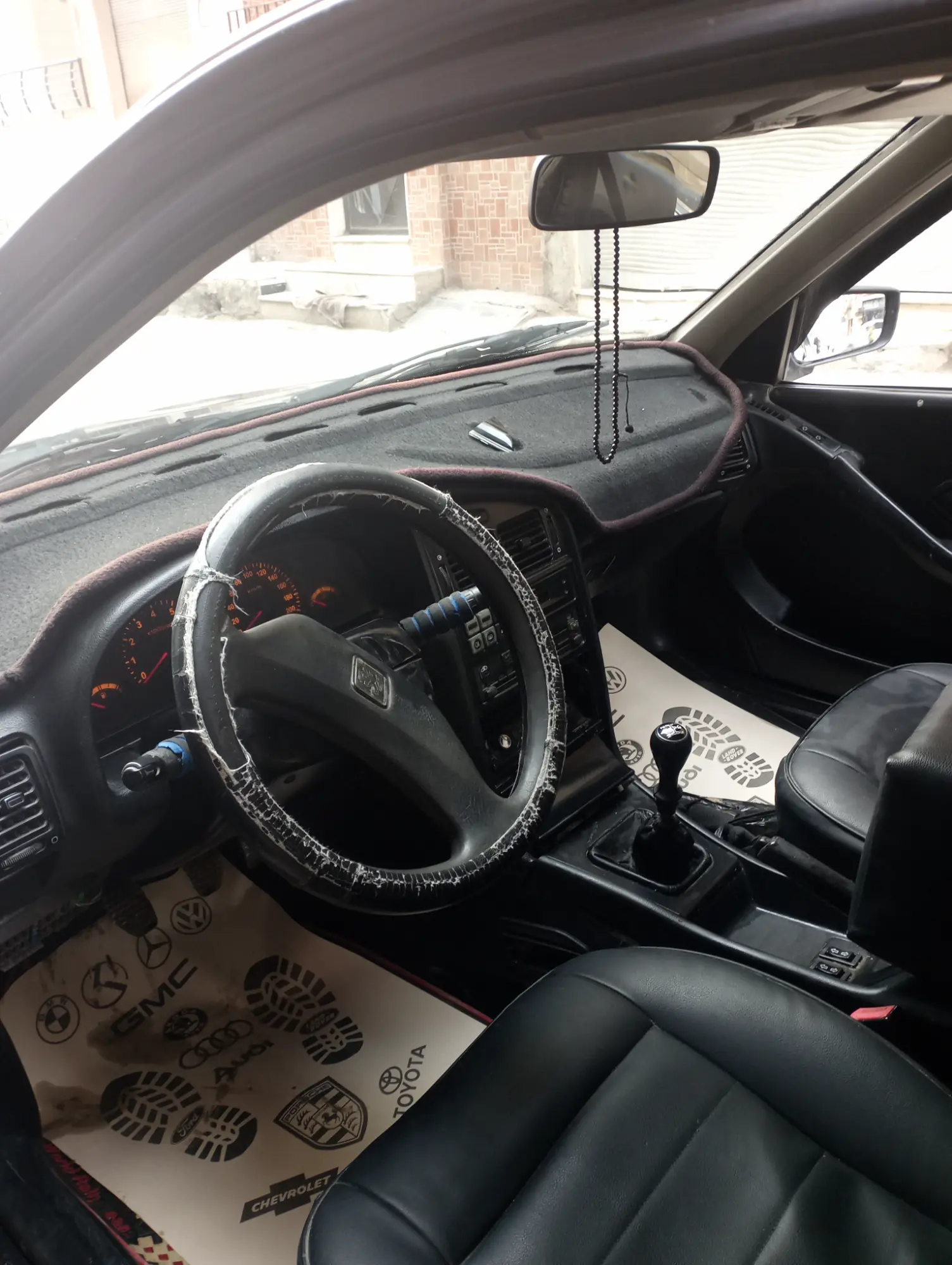 بيجو 405 موديل 2005 - حالة جيدة واقتصادية - صورة 2