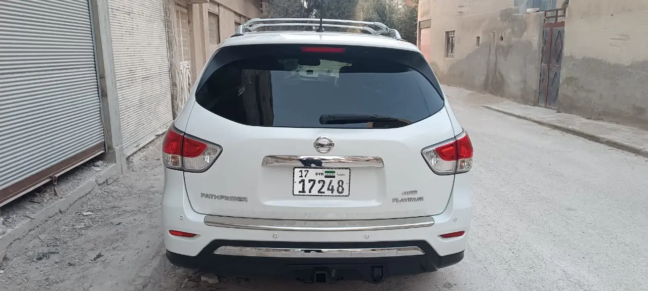 نيسان باثفايندر 2014 بحالة ممتازة - صورة 10