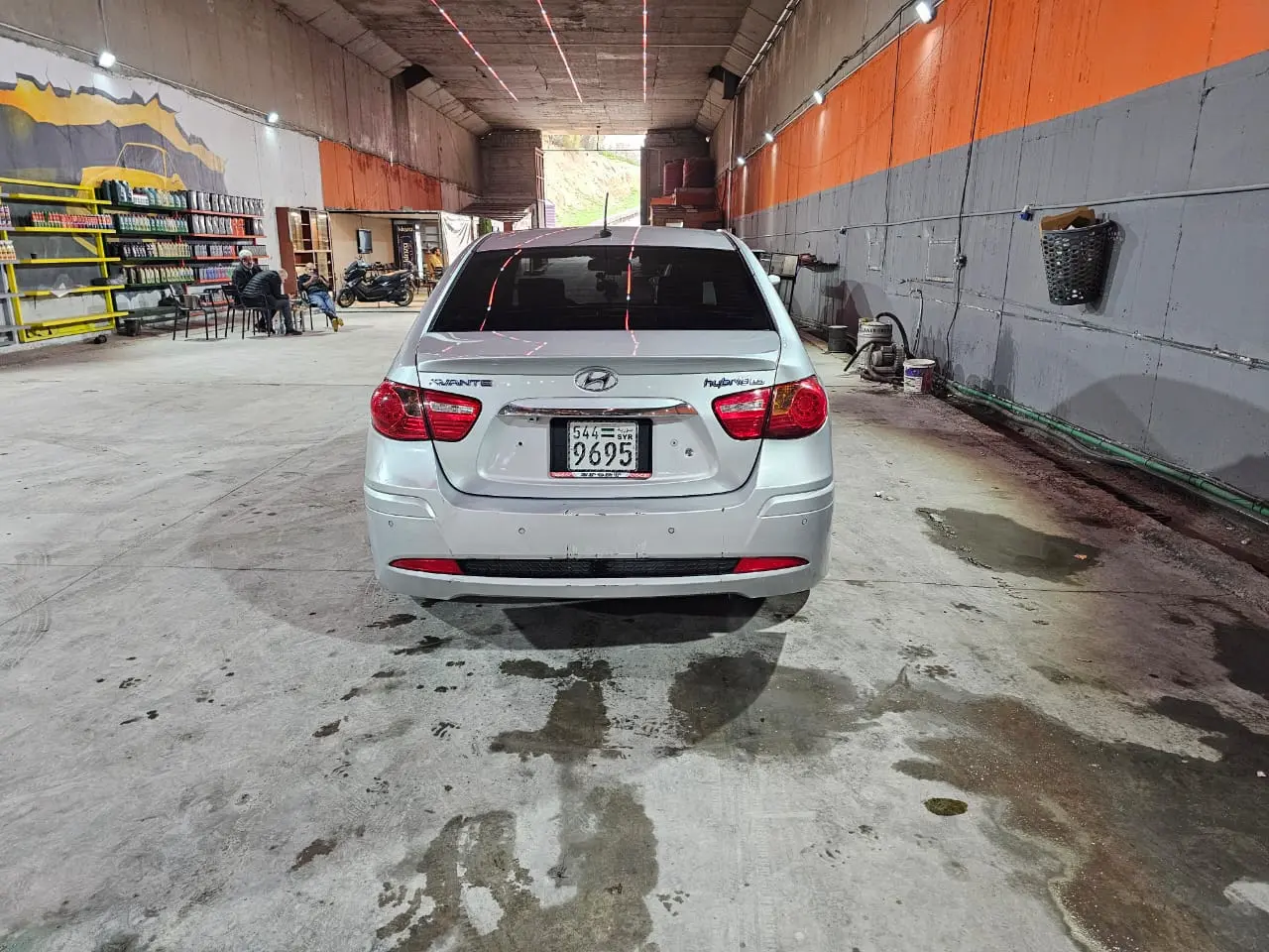 هيونداي إلنترا 2011 بحالة ممتازة - صورة 1