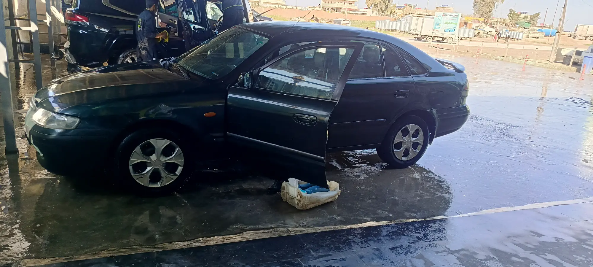 مازدا ٦٢٦ موديل 2000 - حالة جيدة - صورة 3