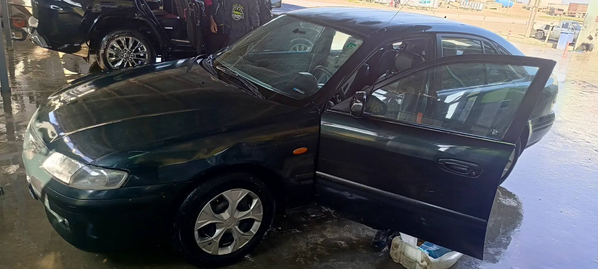 مازدا ٦٢٦ موديل 2000 - حالة جيدة - صورة 4