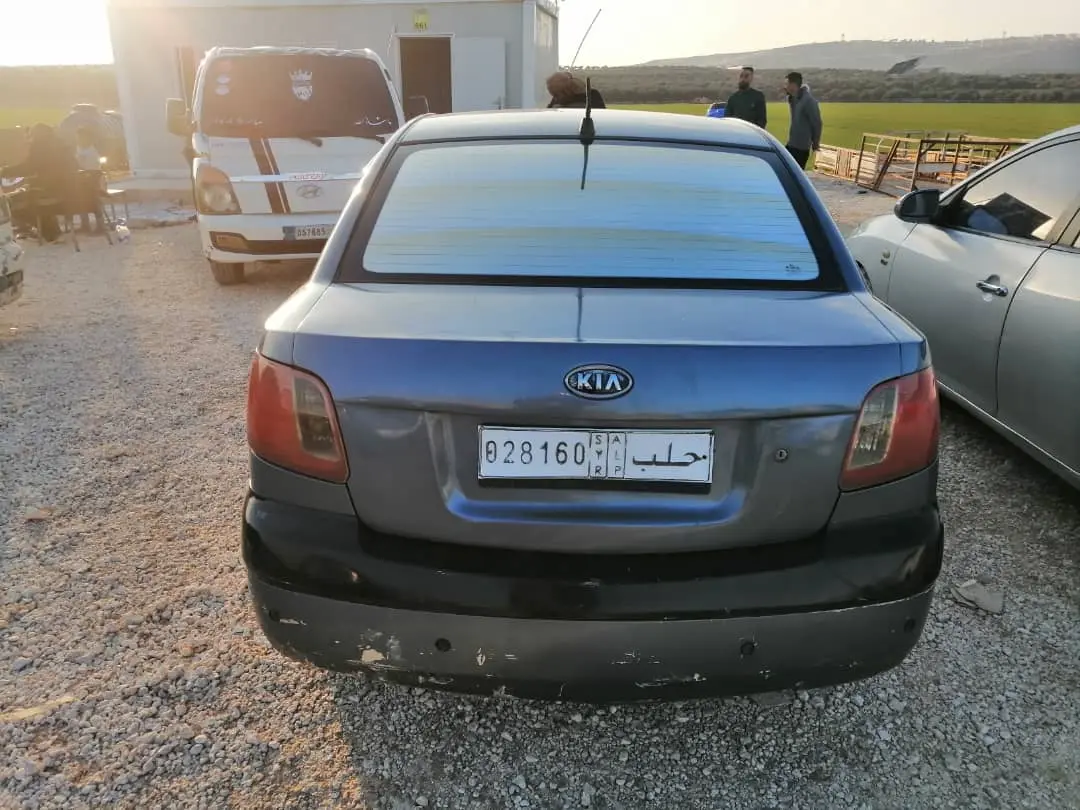 كيا ريو 2008 سيارة اقتصادية وعملية - صورة 3