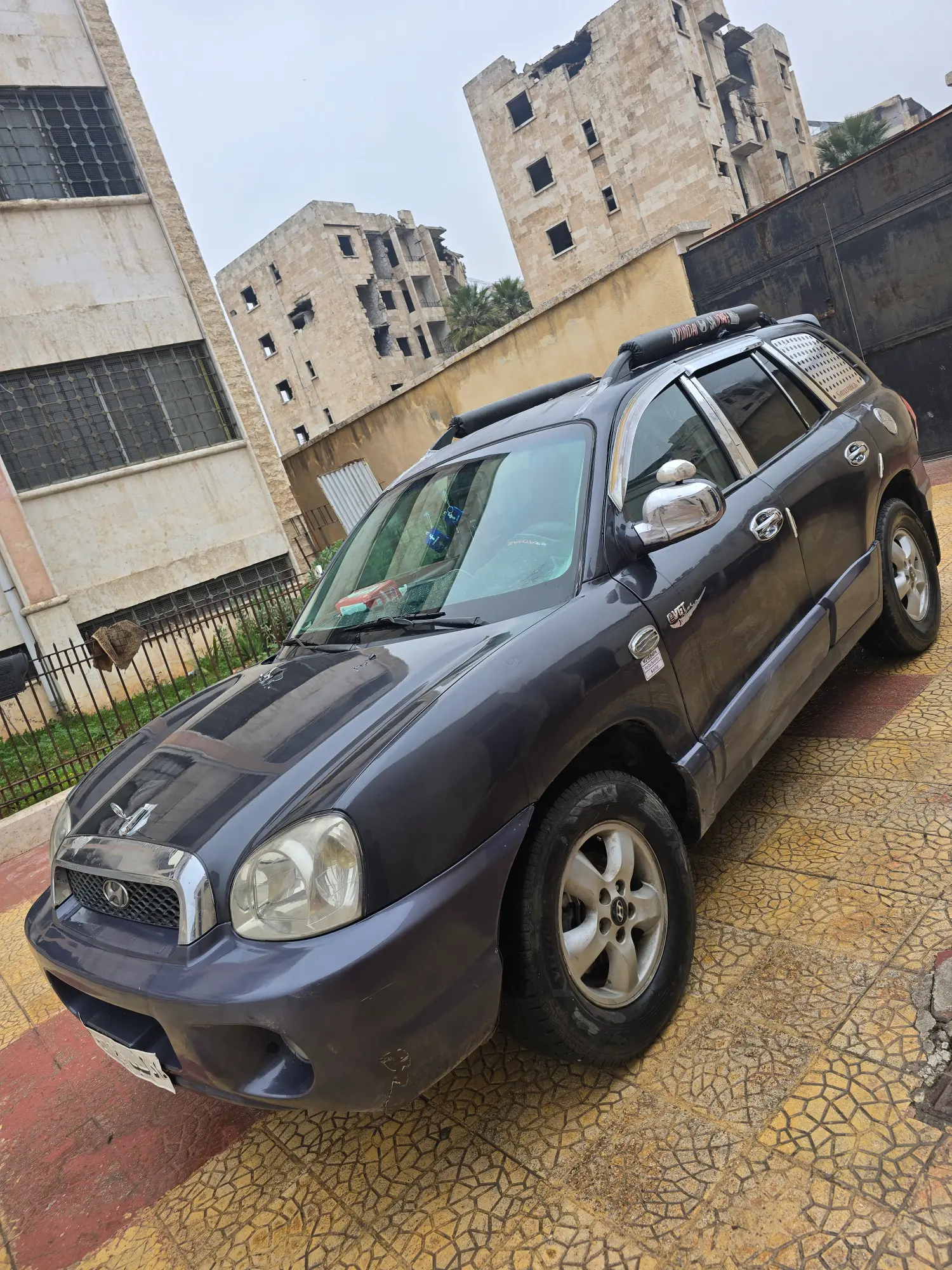 هيونداي سانتا في 2005 بحالة جيدة - صورة 3