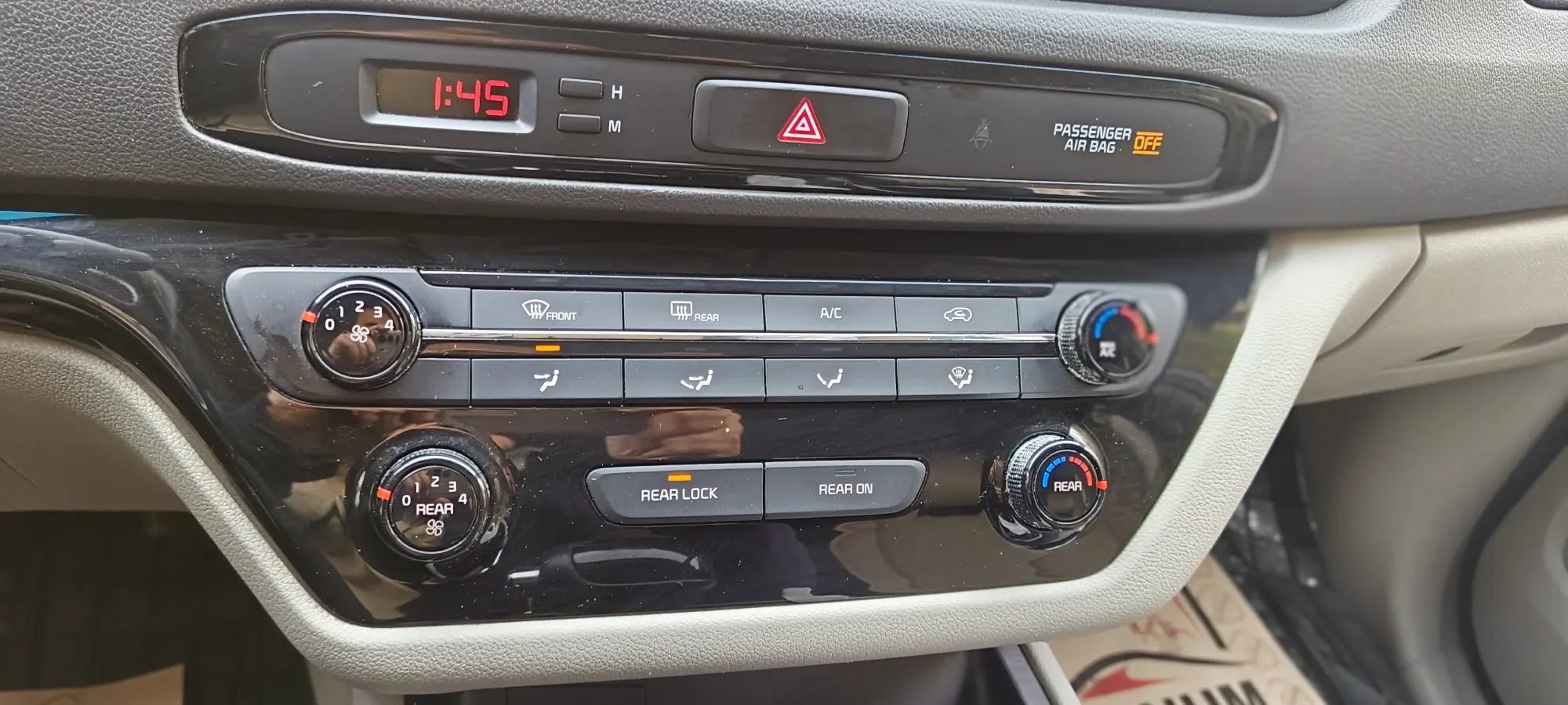 كيا سيدونا 2016 عائلية وعملية بحالة ممتازة - صورة 5