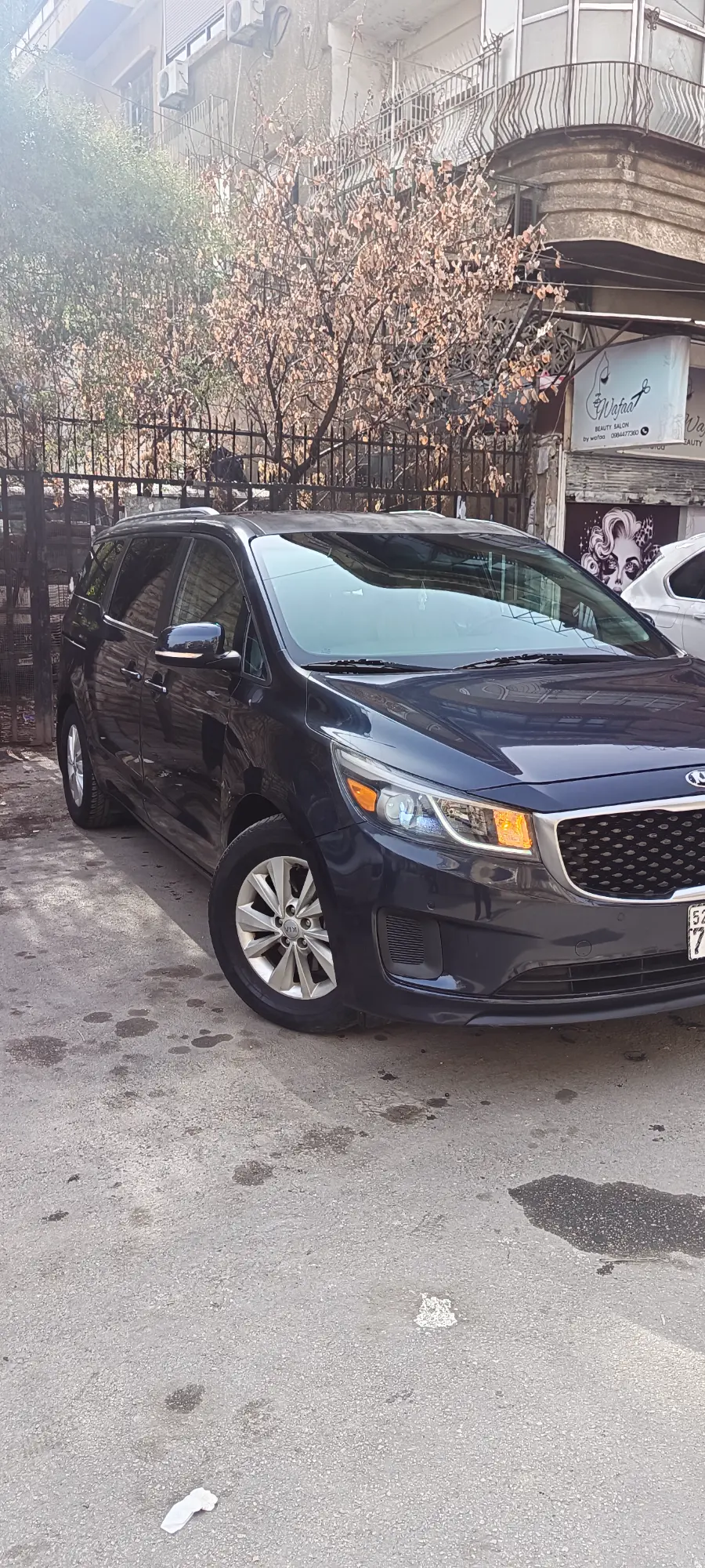 كيا سيدونا 2016 عائلية وعملية بحالة ممتازة - صورة 8