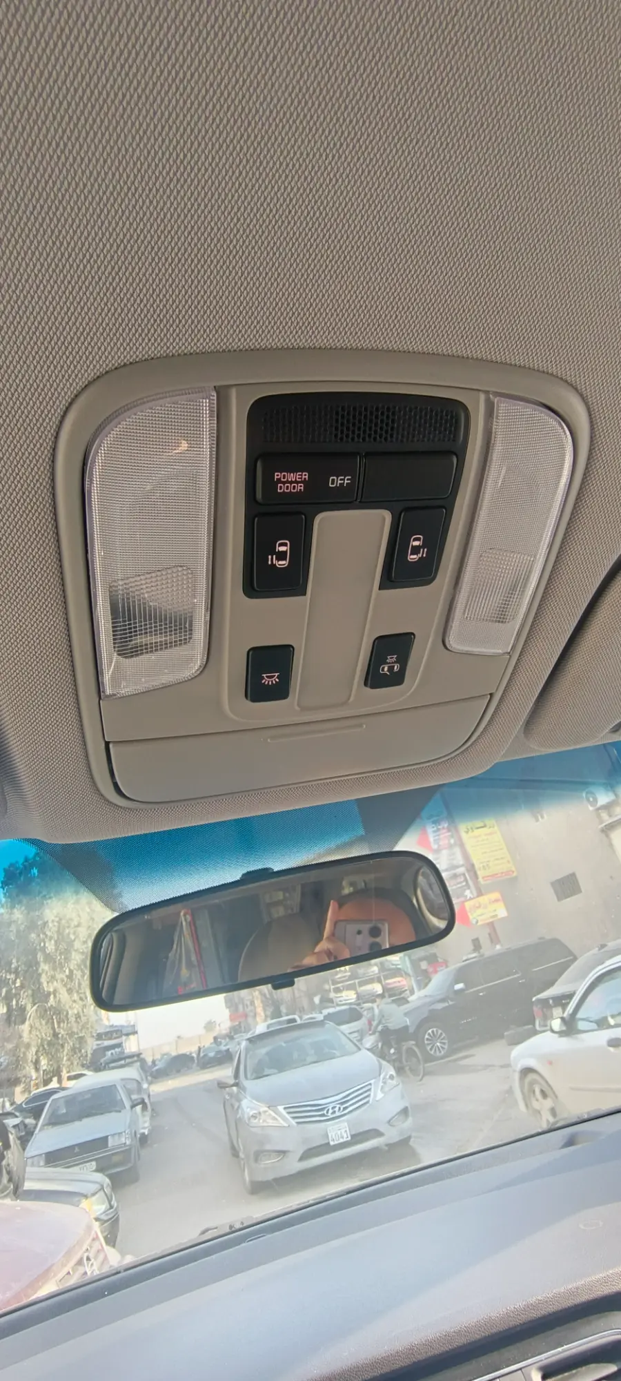 كيا سيدونا 2016 عائلية وعملية بحالة ممتازة - صورة 11