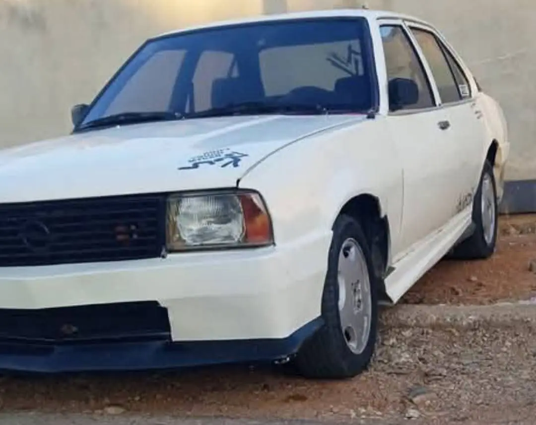 أوبل أسكونا 1980 - كلاسيكية بحالة جيدة - صورة 2