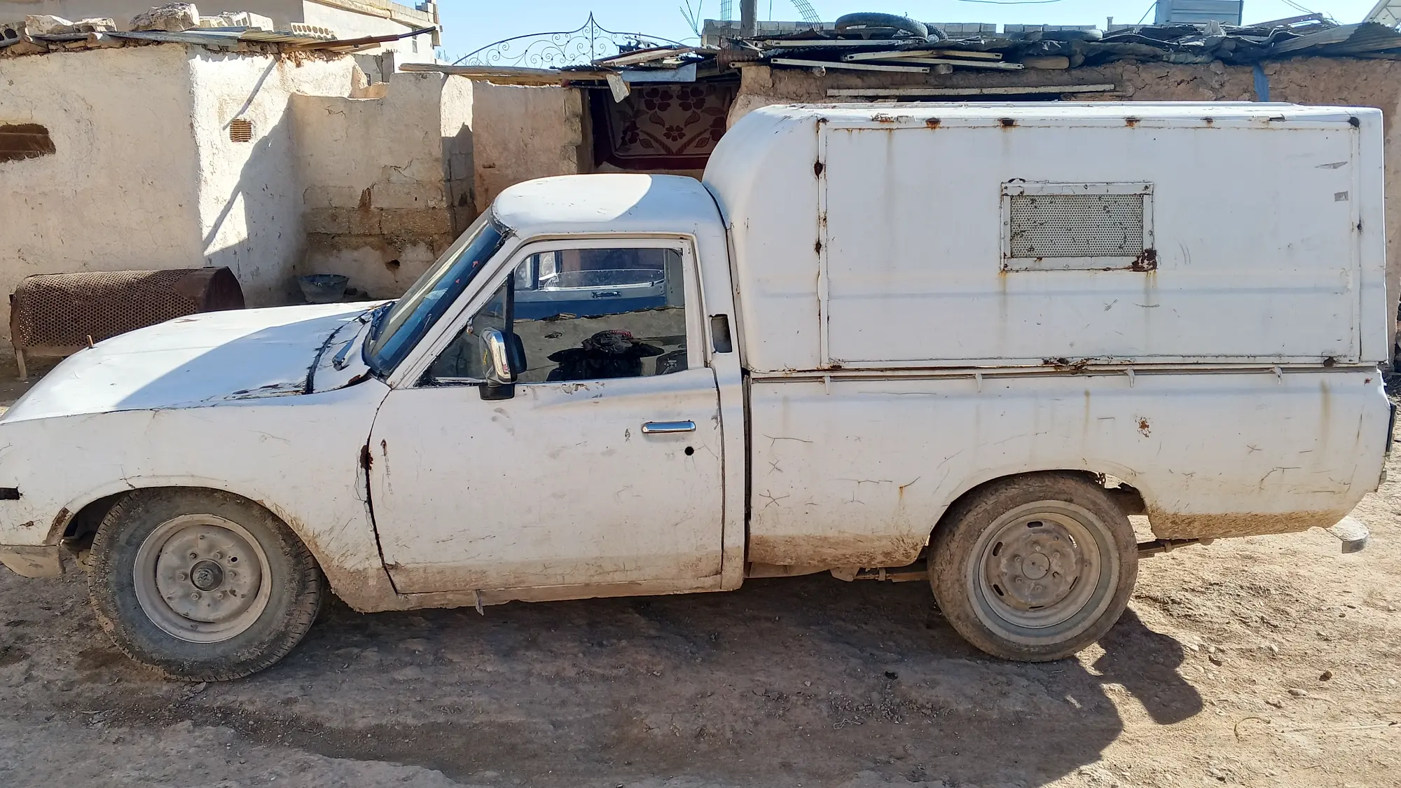 ددسن  موديل 1977 - شاحنة كلاسيكية اعتمادية - صورة 3