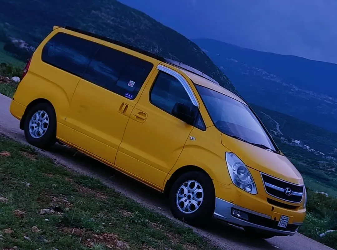 هيونداي H-1 موديل 2011 بحالة ممتازة - صورة 3