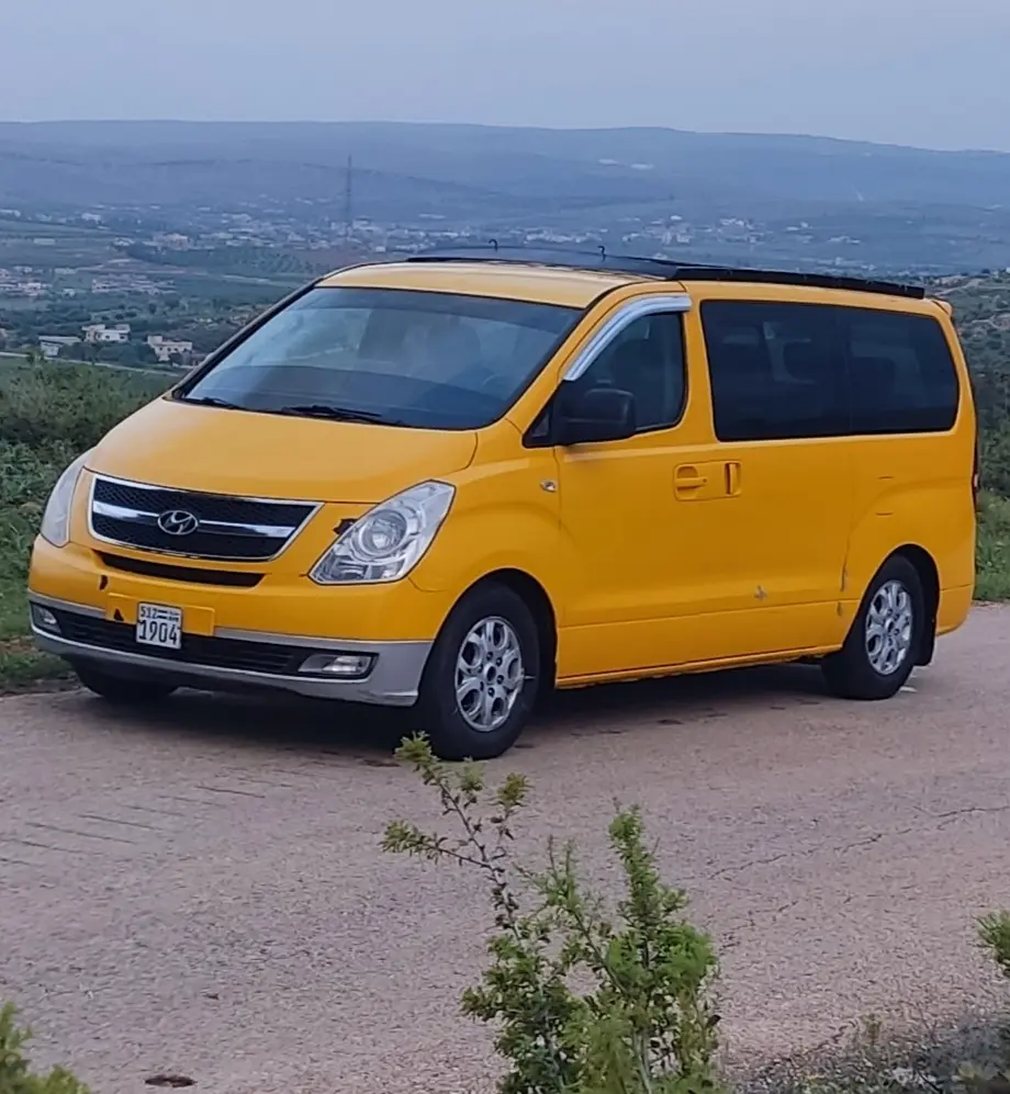 هيونداي H-1 موديل 2011 بحالة ممتازة - صورة 5