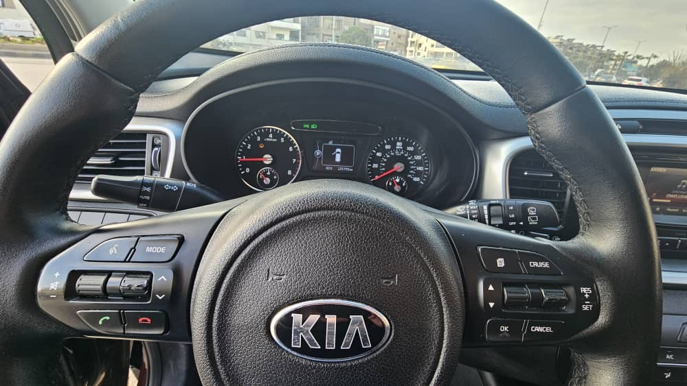 كيا سورينتو 2015 بحالة ممتازة - صورة 7