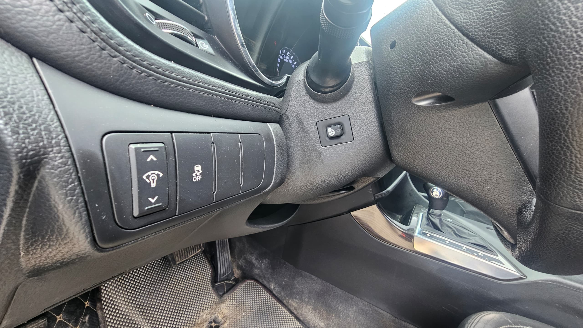 كيا أوبتيما 2011 بحالة ممتازة - صورة 8