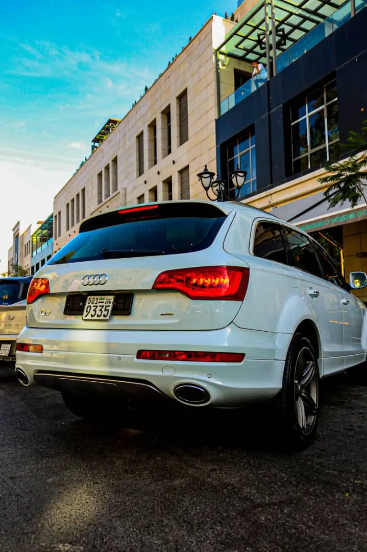 أودي Q7 موديل 2015 بحالة ممتازة - صورة 3