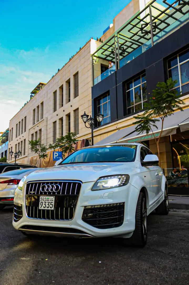 أودي Q7 موديل 2015 بحالة ممتازة - صورة 5