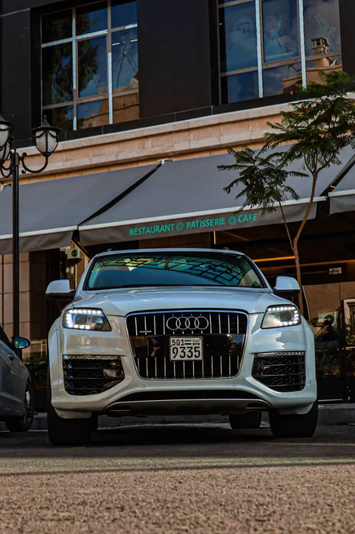 أودي Q7 موديل 2015 بحالة ممتازة - صورة 8