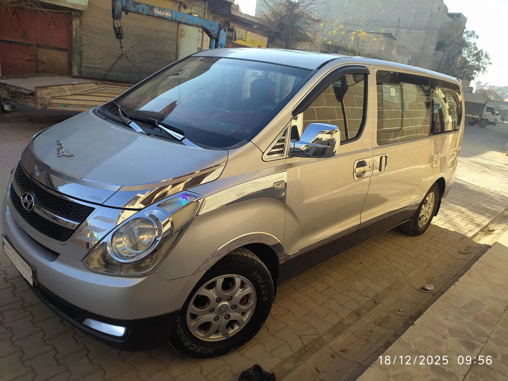 هيونداي ستاركس 2008 بحالة ممتازة ومساحة واسعة - صورة 6