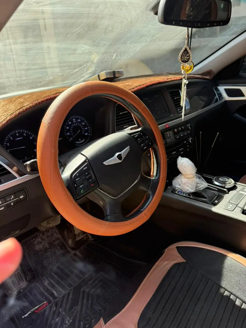 هيونداي جينيسيس 2015 بحالة ممتازة - صورة 3