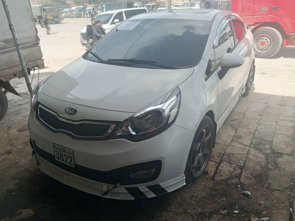 كيا بريديو 2014 بحالة ممتازة واقتصادية - صورة 1