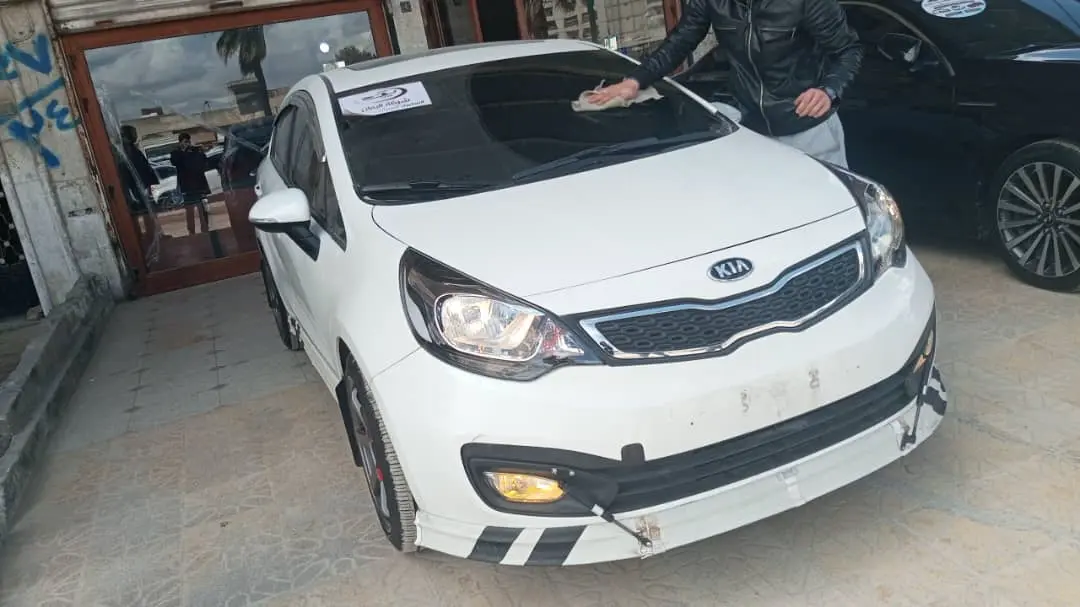 كيا بريديو 2014 بحالة ممتازة واقتصادية - صورة 2