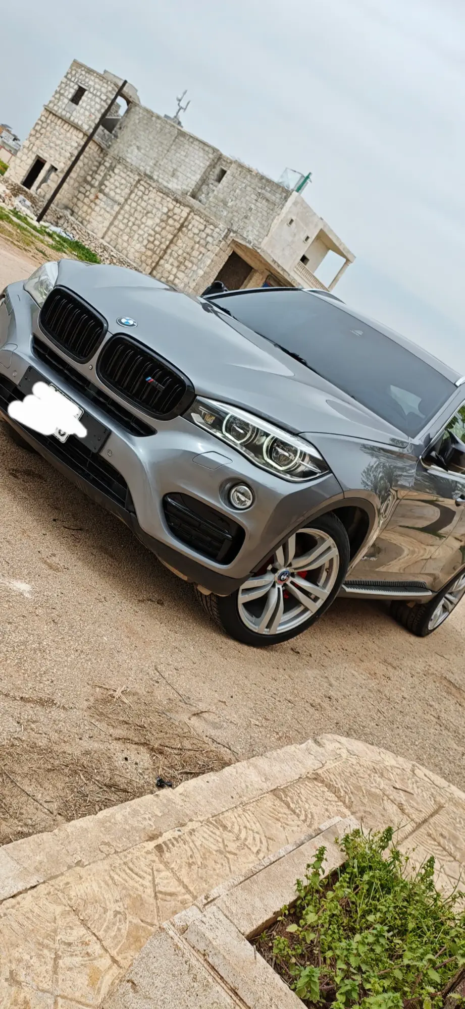 بي إم دبليو X6 M موديل 2015 أداء رياضي وفخامة - صورة 1