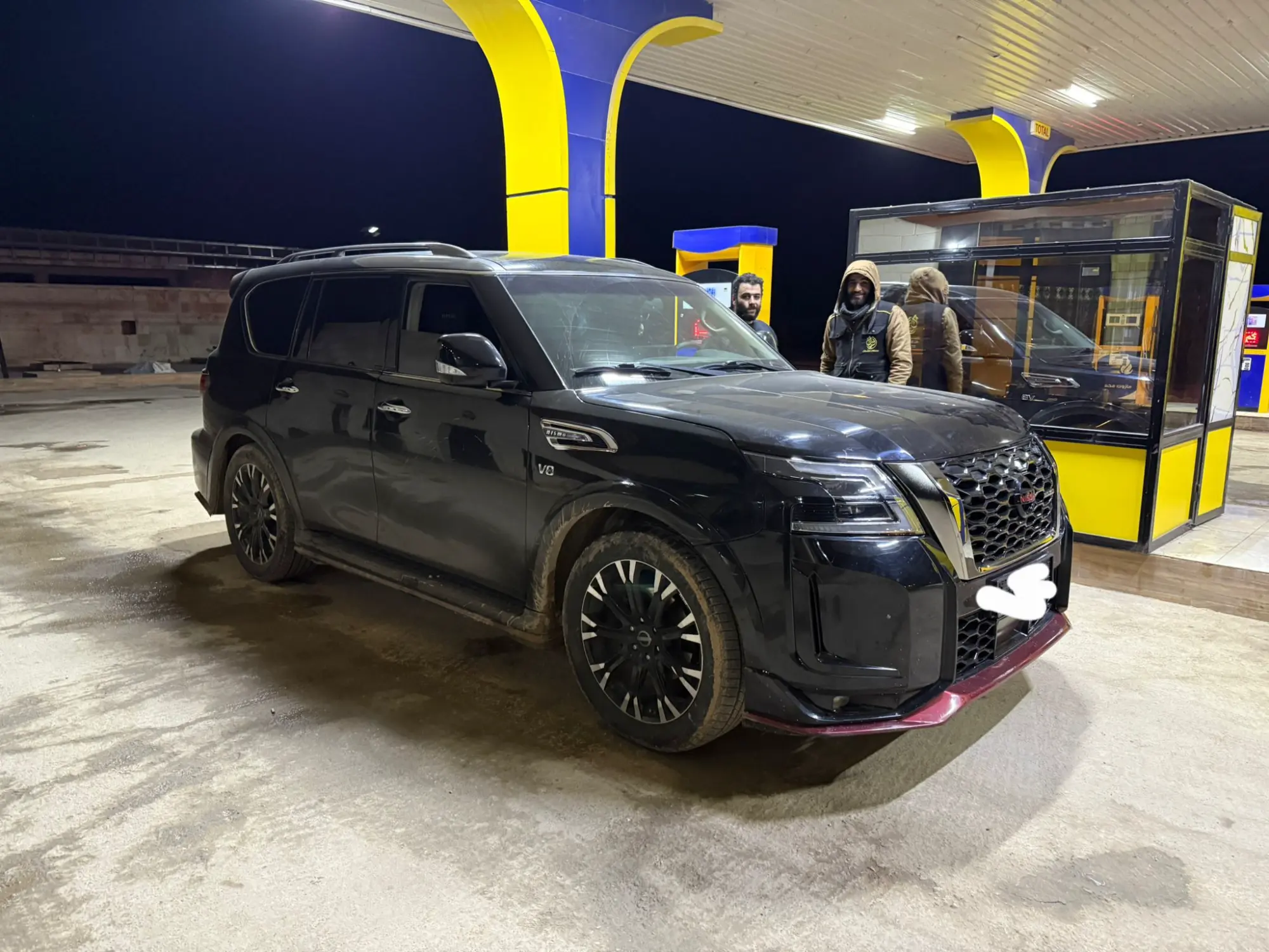 نيسان باترول 2017 بحالة ممتازة وتصميم رياضي - صورة 3