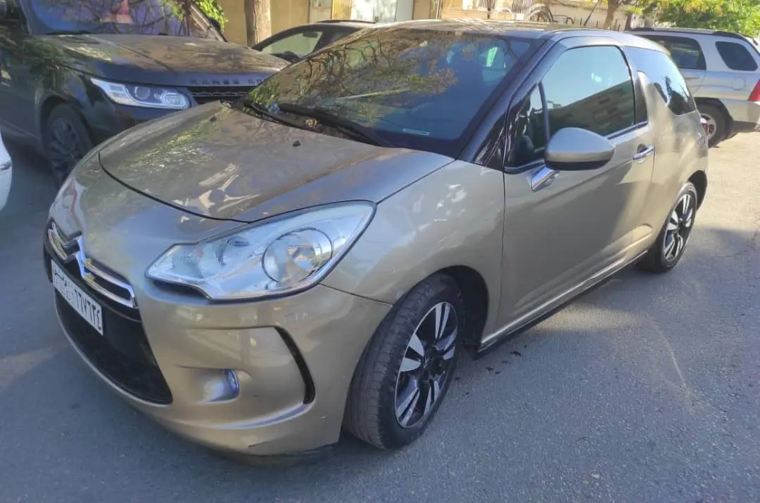 سيتروين DS3 موديل 2012 بحالة ممتازة - صورة 3