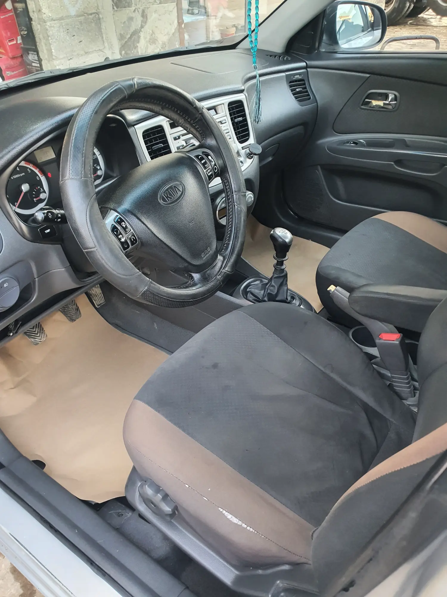 كيا ريو 2009 اقتصادية وعملية - صورة 8