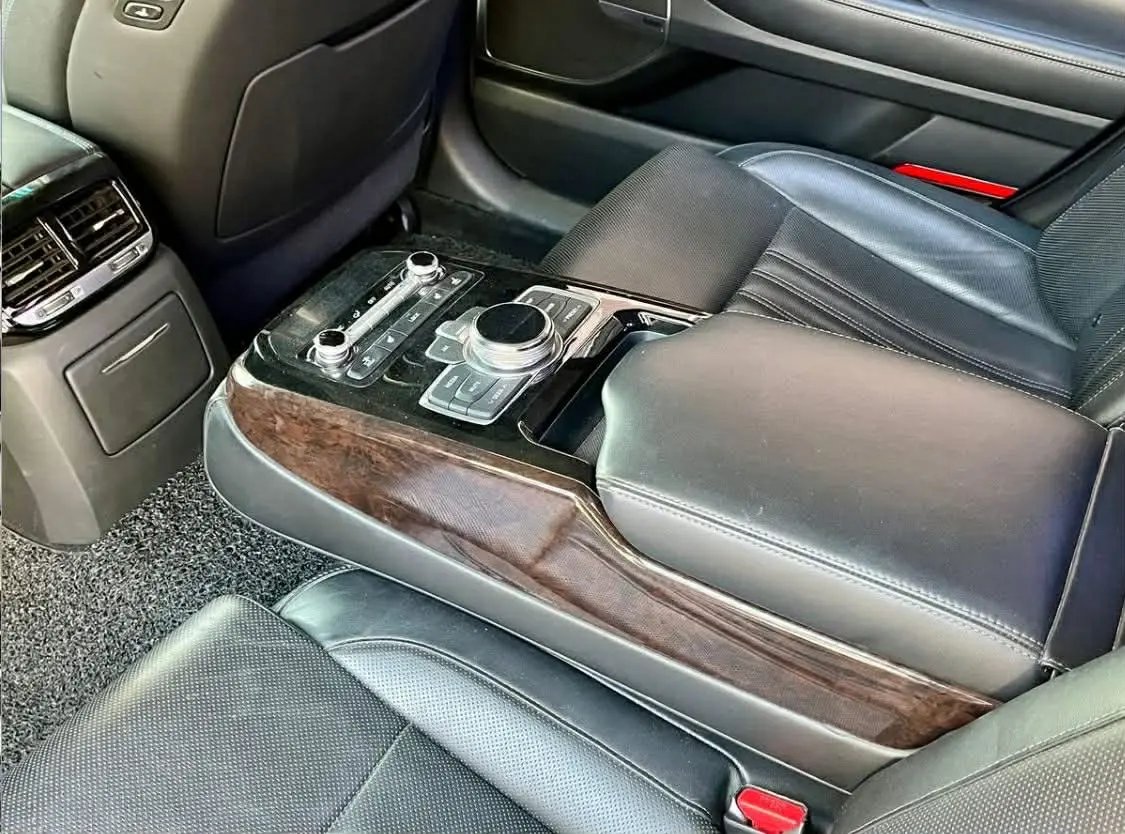 جينيسيس G90 2016 بحالة ممتازة وفخامة لا تضاهى - صورة 3